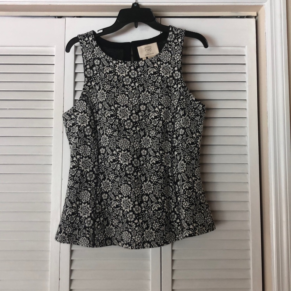 Black and white top